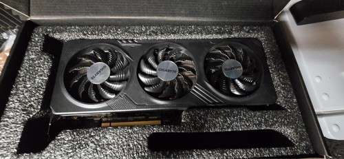 Gigabyte radeon 7600 xt - radeon,